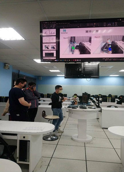 學士專業主視覺